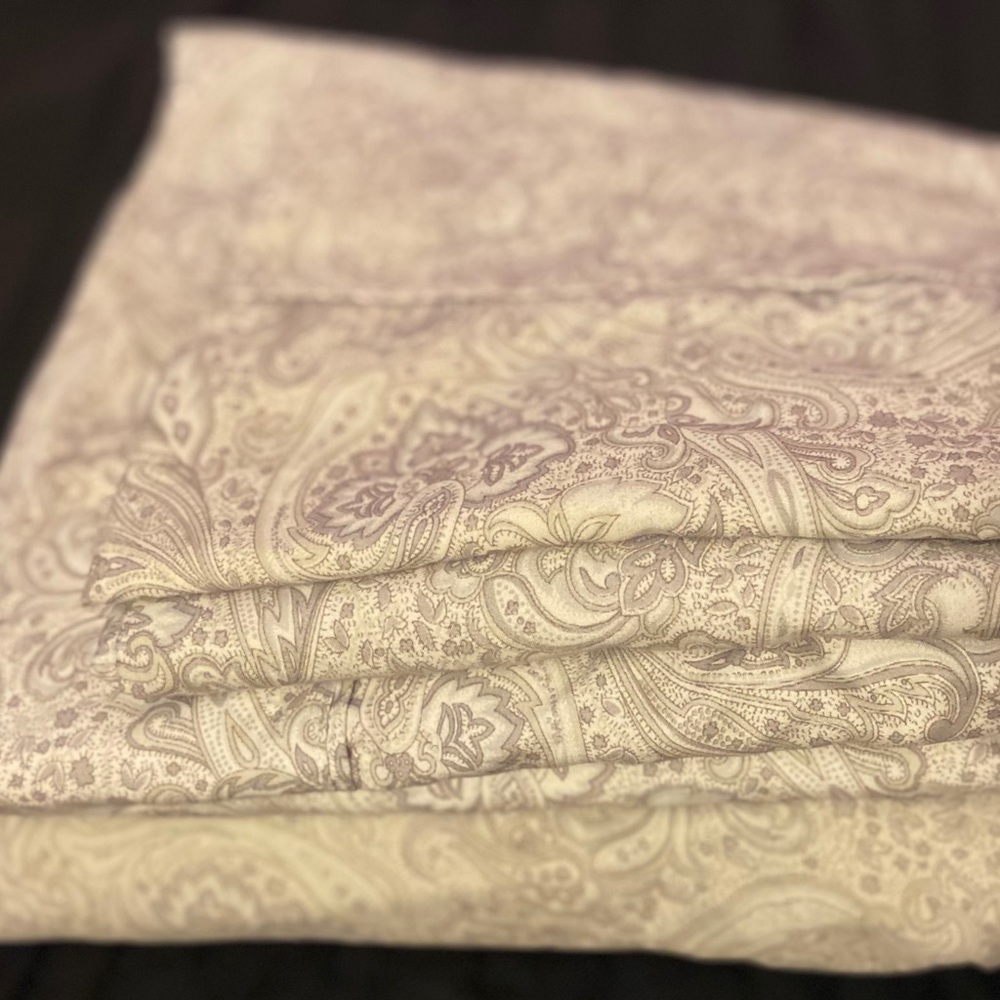 Queen sheet set